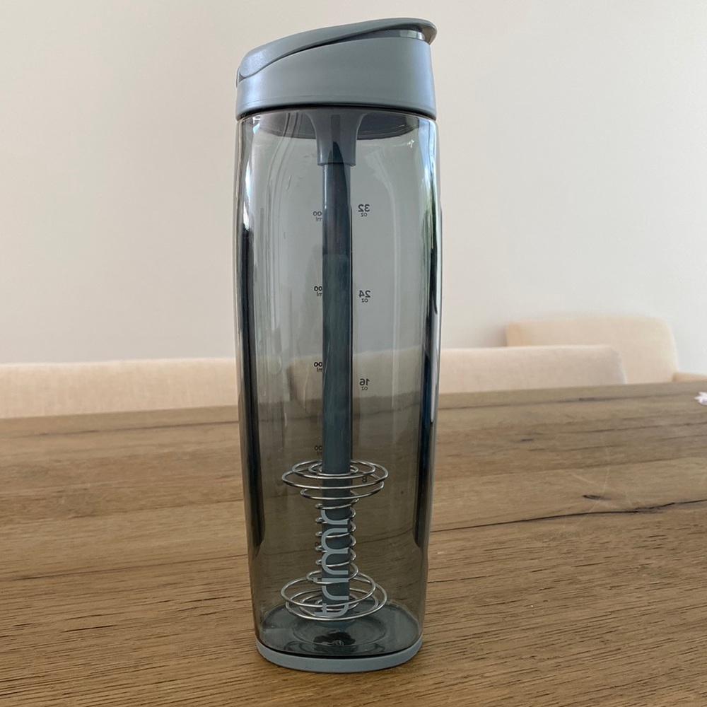 Trimr Squared Bottle (38 OZ) (Alloy)